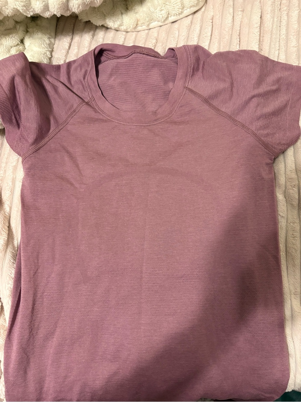 Size 4 purple swiftly tech shirt
